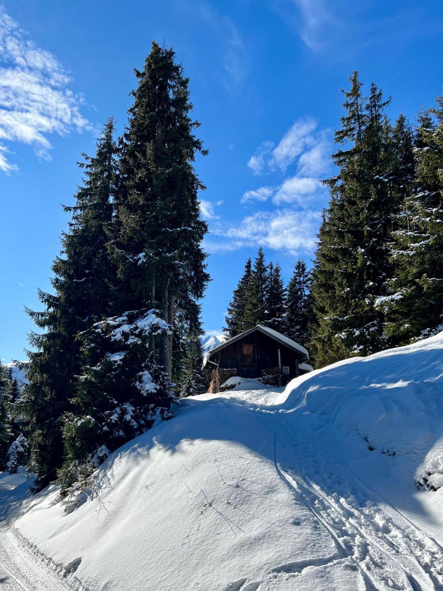 Koflers Ferienwohnungen Oberperfuss Esterno foto