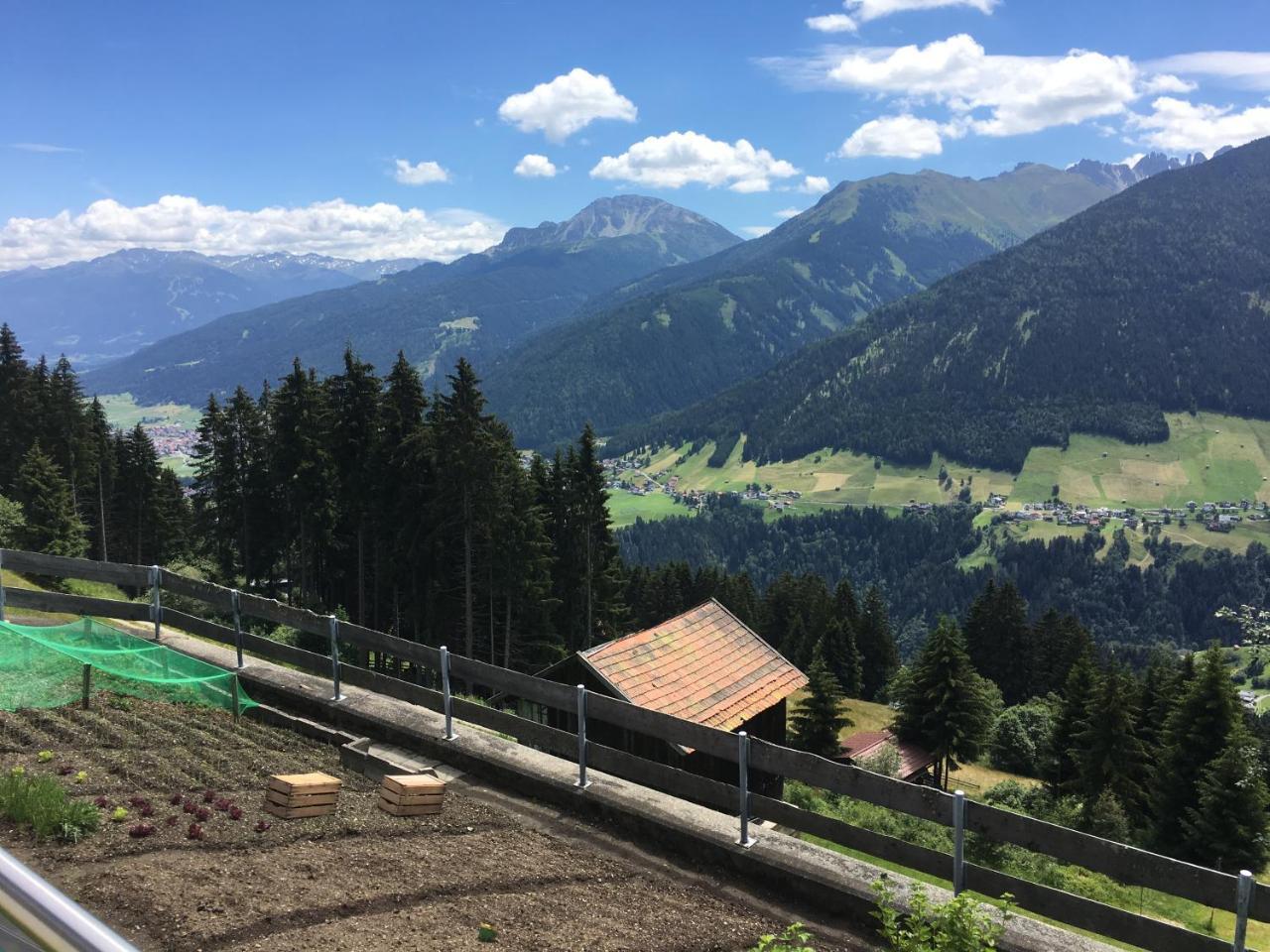 Koflers Ferienwohnungen Oberperfuss Esterno foto
